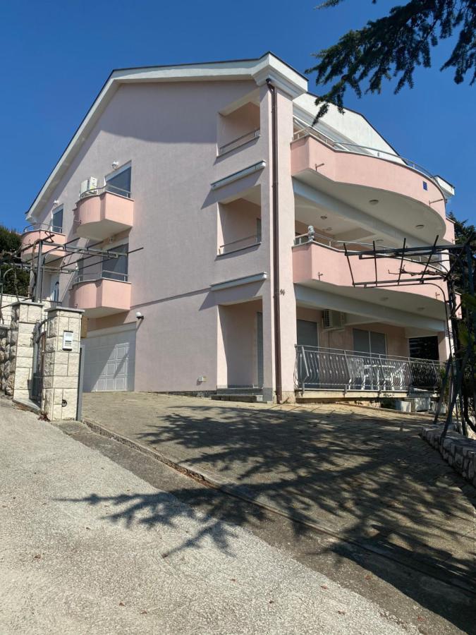 Apartments La Mer Novi Vinodolski Esterno foto